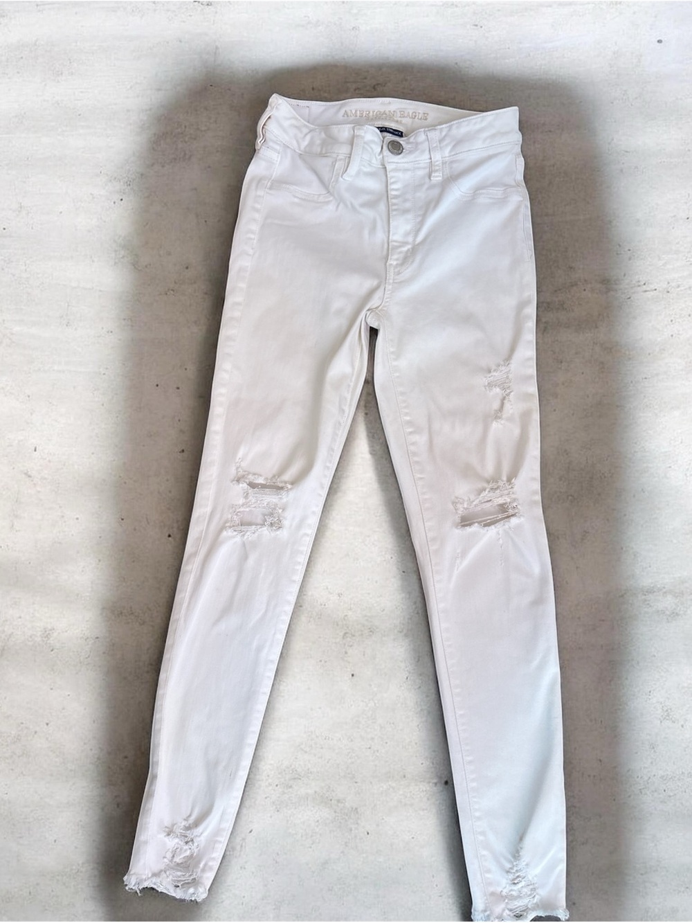 American Eagle Outfitters White Distressed Skinny Jeans